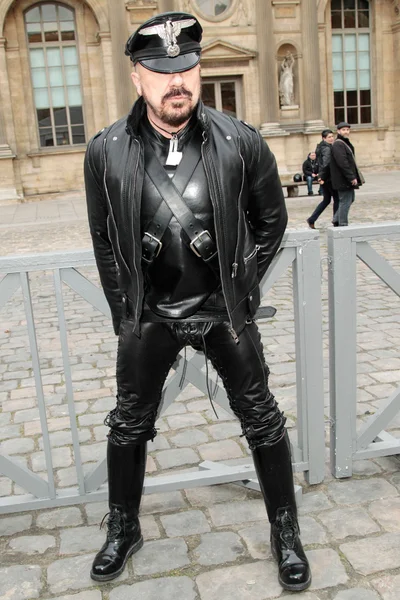 Look 8